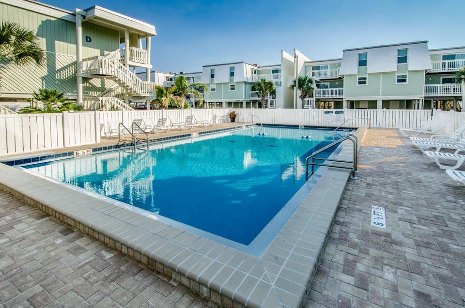Boardwalk D6 House in Pensacola Beach