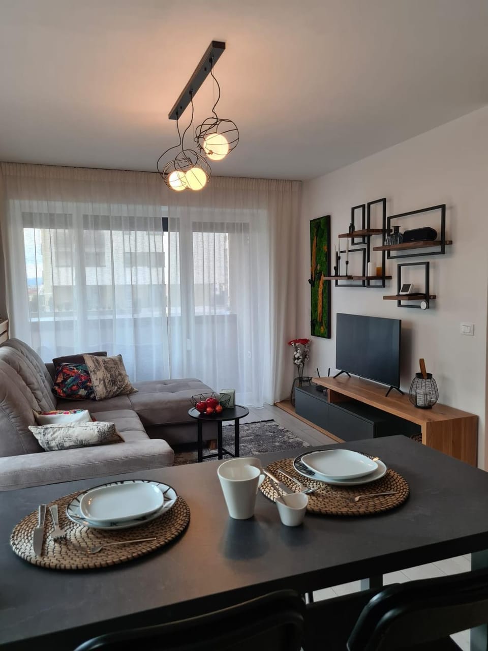 Living room, Seating area, Dining area