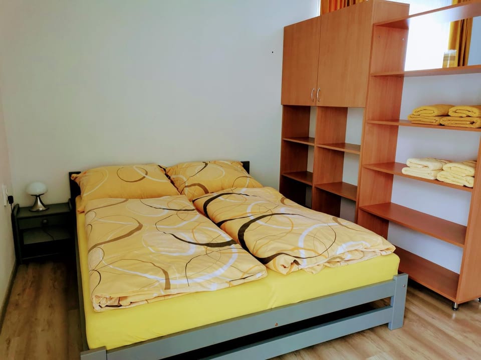 Bed, Living room, Bedroom