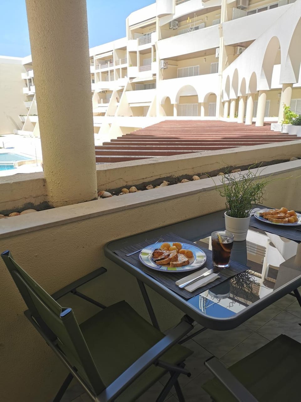 View (from property/room), Balcony/Terrace, Dining area