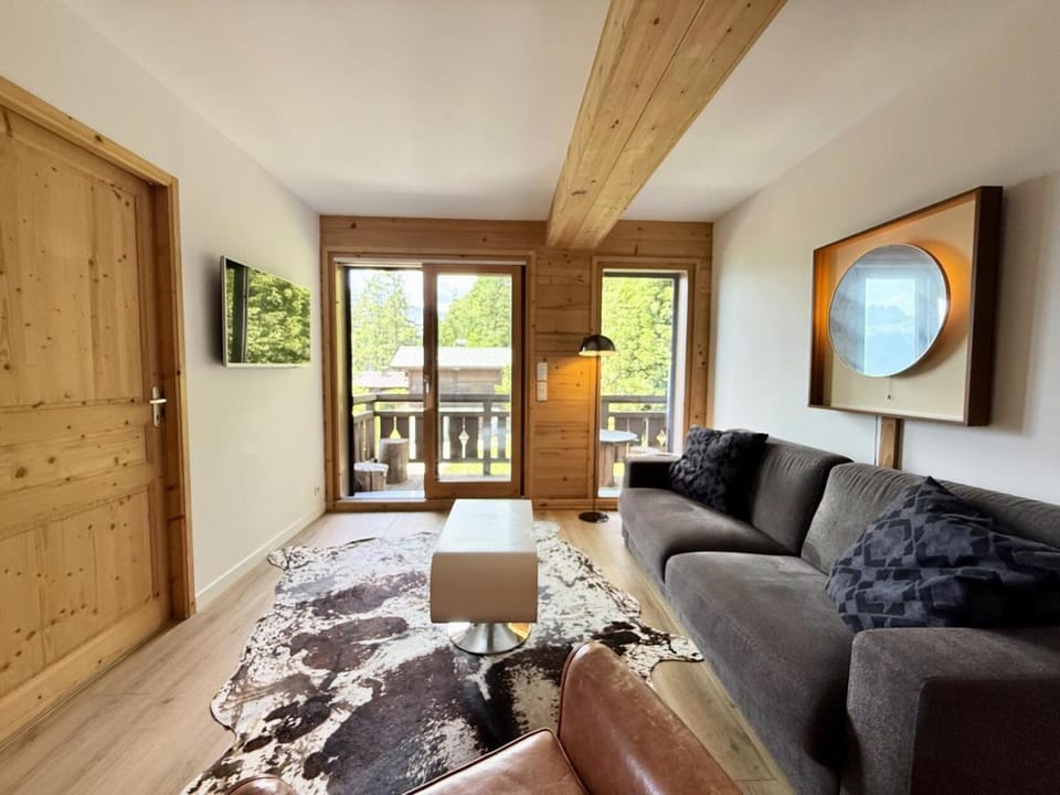 Résidence Cheloup - Appartement avec vue exceptionnelle sur le Mont Charvin MAE-8404 Apartment in Notre-Dame-de-Bellecombe