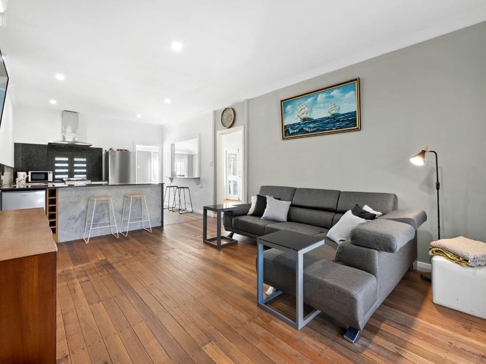 Salty Sea Cottage House in Narooma
