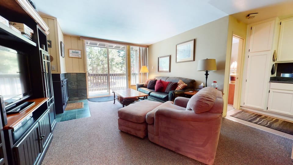 Crestview #25 condo Apartment in Mammoth Lakes