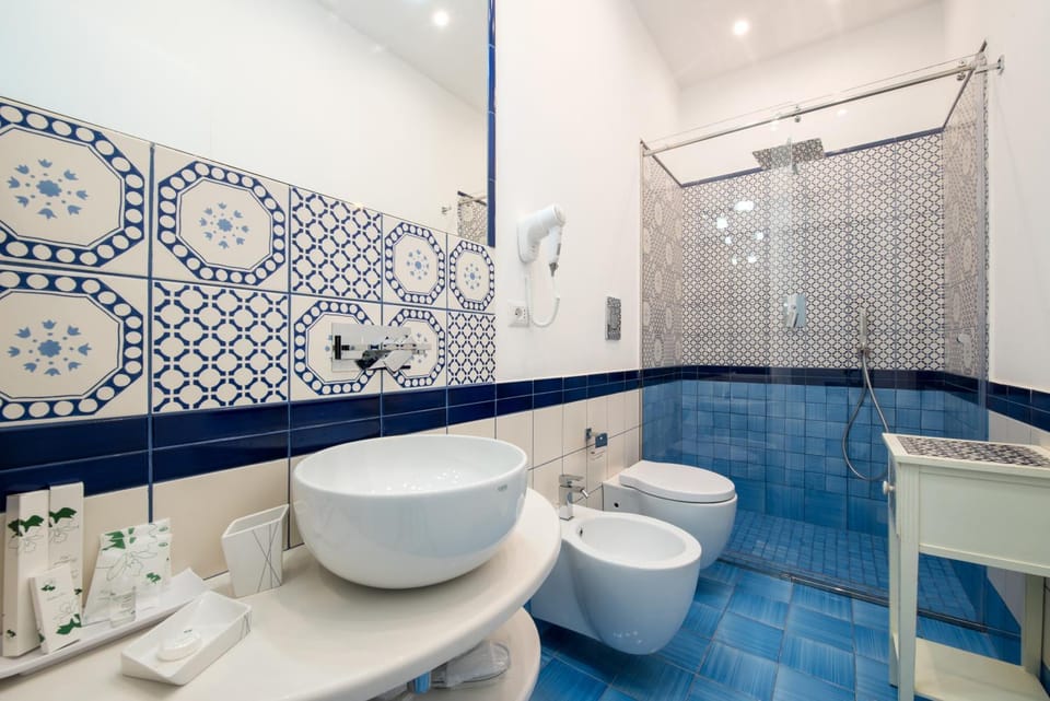 Shower, Toilet, Bathroom, bidet, hair dryier