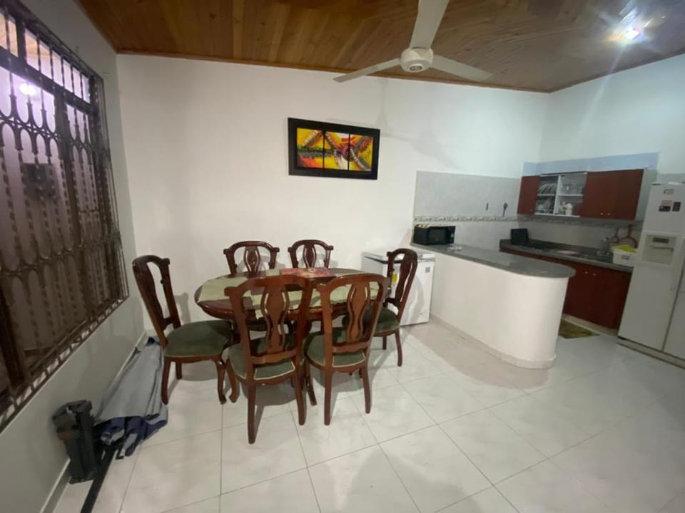 Acogedor y cómoda casa vacacional Condominios Flandes House in Cundinamarca, Colombia