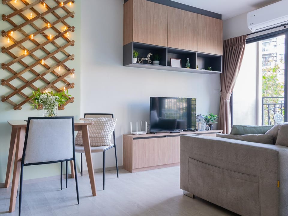 TV and multimedia, Living room, Seating area