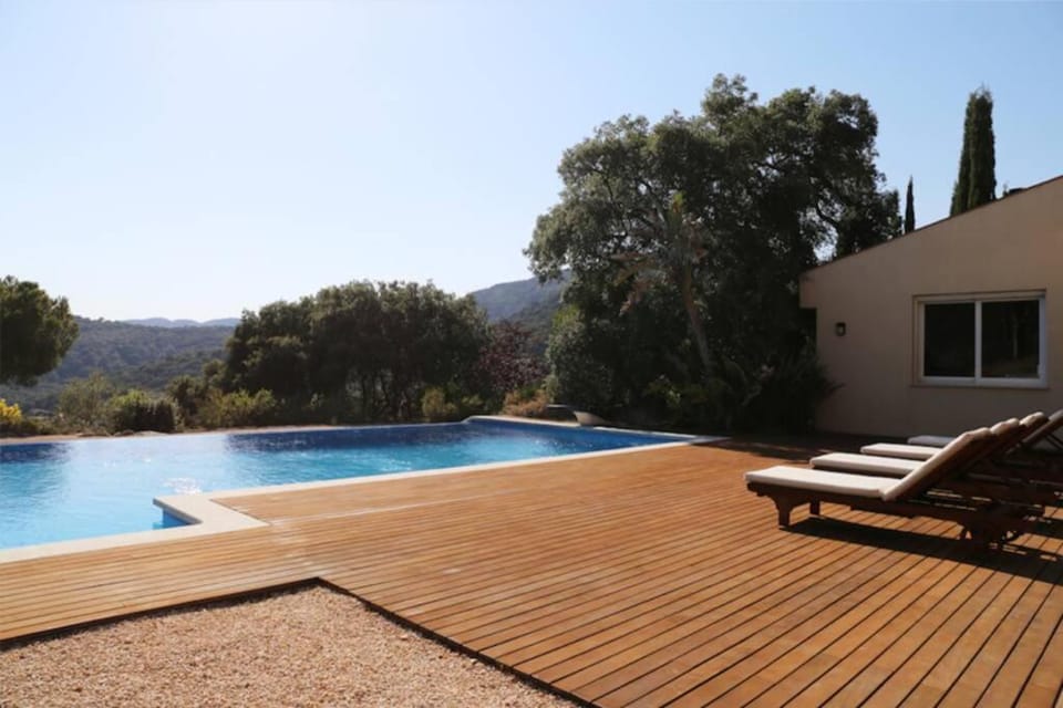Mediterranean villa with pool near barcelona Villa in Maresme