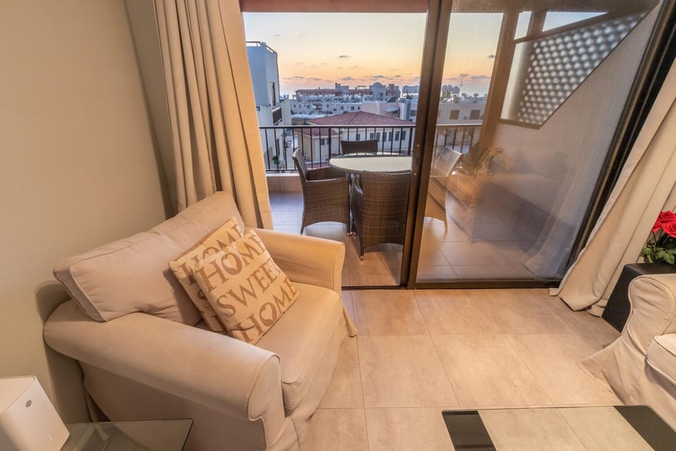 Balcony/Terrace, Living room