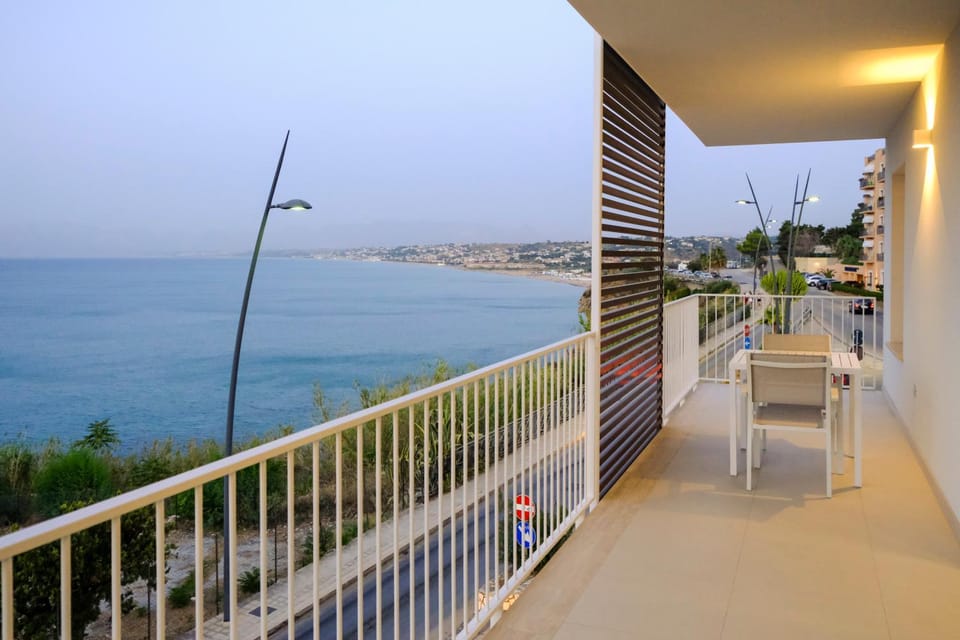 View (from property/room), Balcony/Terrace, Sea view