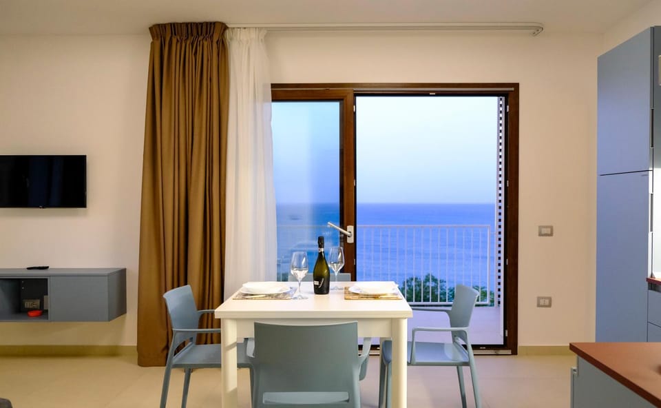 Living room, Sea view
