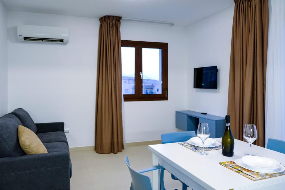 TV and multimedia, Living room, air conditioner