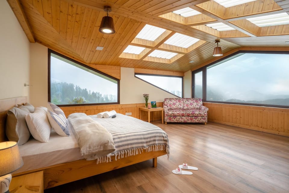 Bedroom, Mountain view
