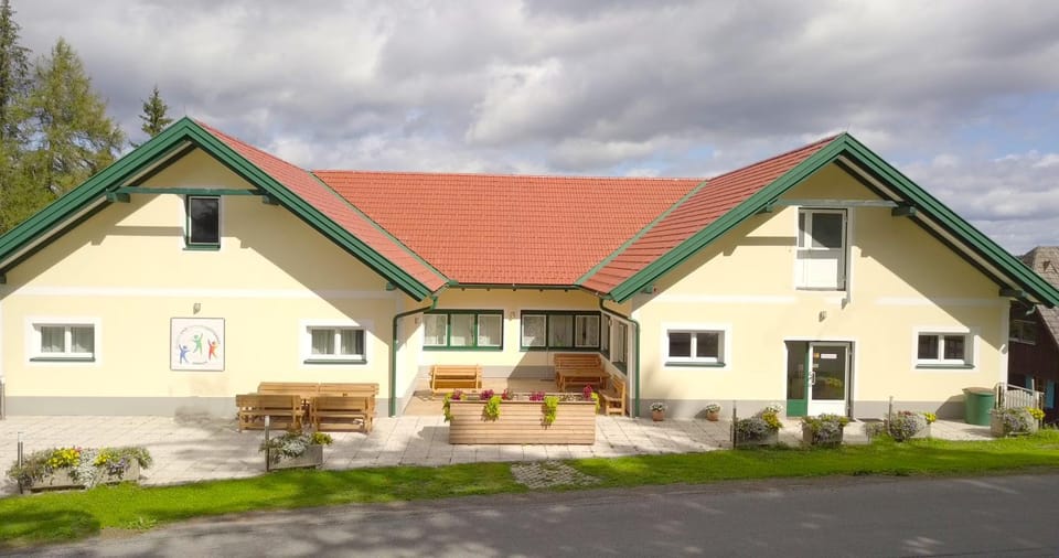 Property building, Day