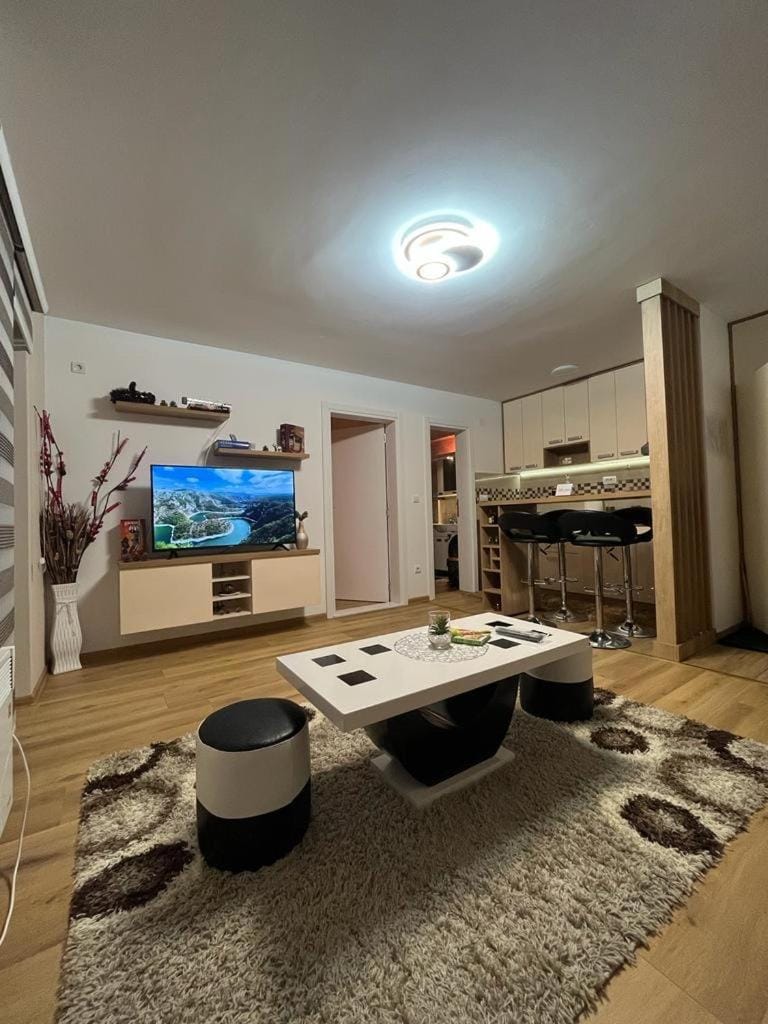 Bed, TV and multimedia, View (from property/room), Living room