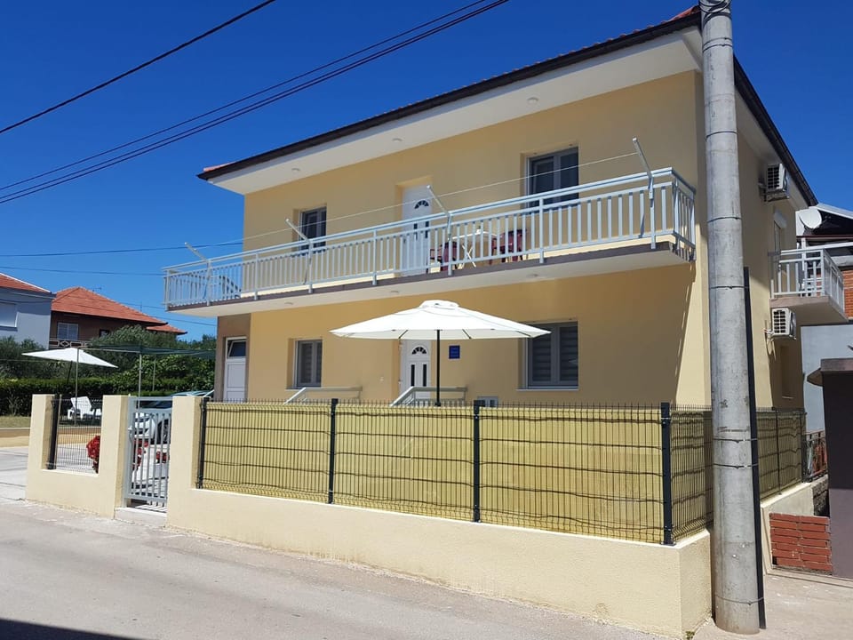 Ruža Apartmani Zadar Apartment in Zadar