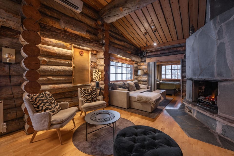 Living room, Seating area, fireplace