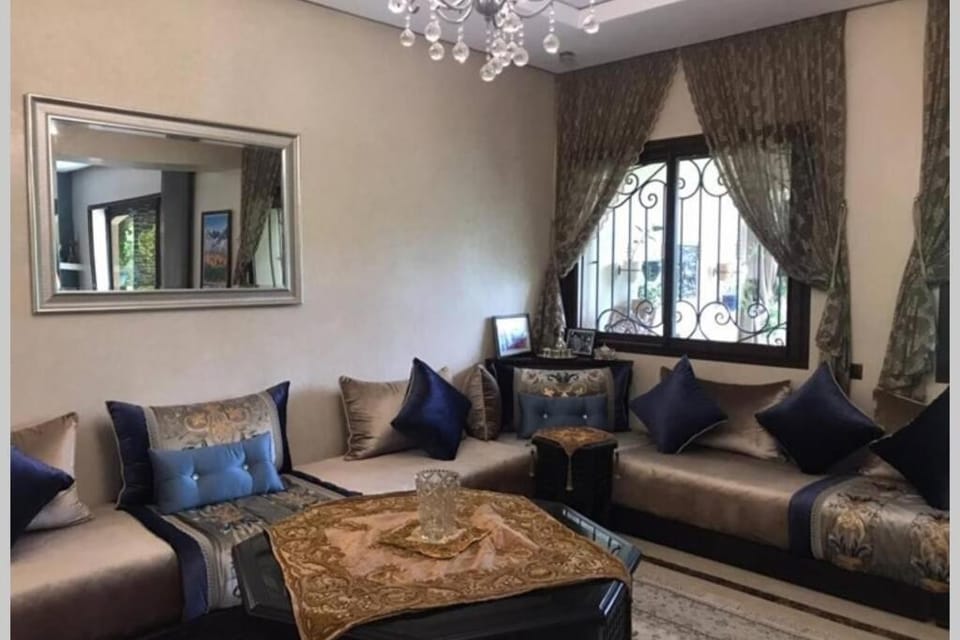 Magnifique villa avec piscine chauffée que pour famille Villa in Marrakesh