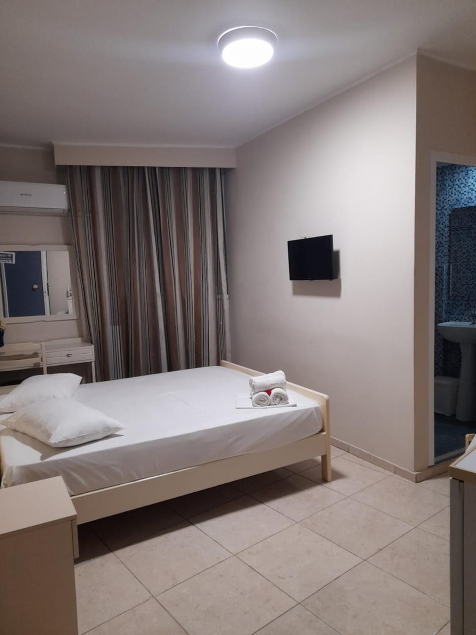 DyHouse Bed and Breakfast in Romania