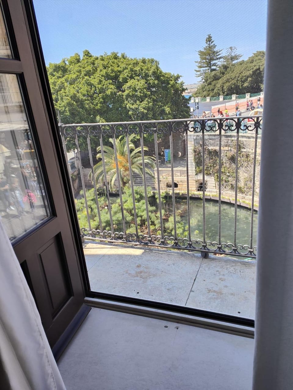View (from property/room), Balcony/Terrace, Garden view