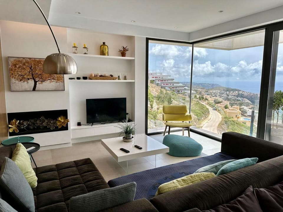 TV and multimedia, Living room, Other, Sea view