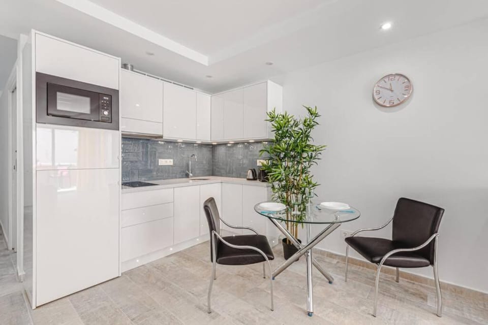 Tenerife Royal Gardens One Bedroom Apartment Apartment in Playa de las Americas
