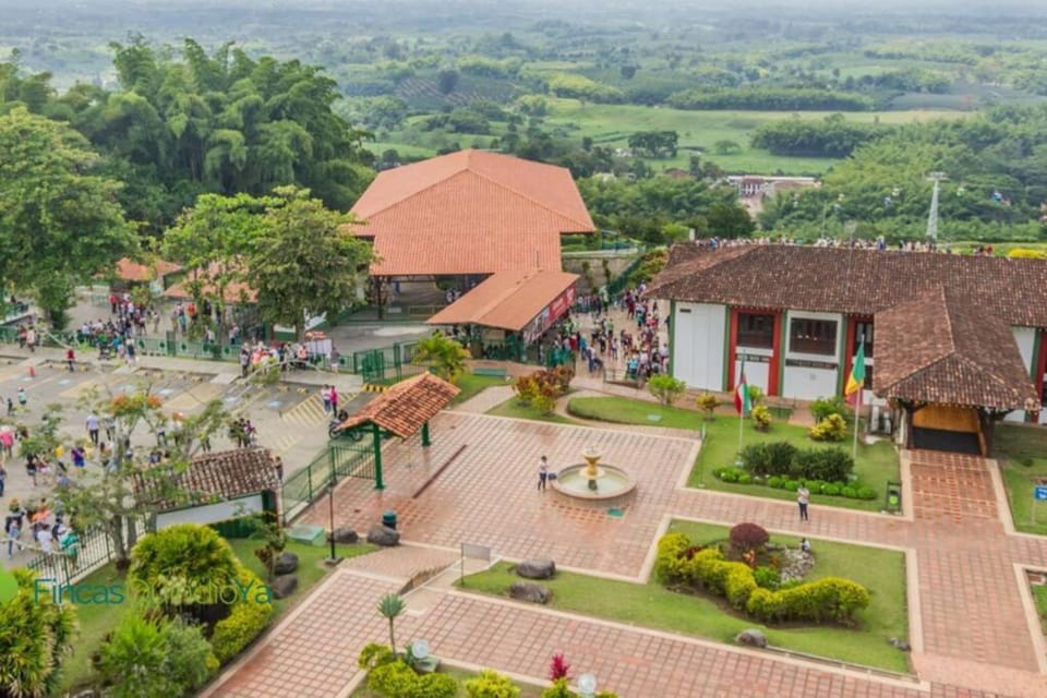 APTO WIFI+ AIRE AC +PISCINAS +JACUZZI +TOBOGAN+BBQ Apartment in Quindio, Colombia