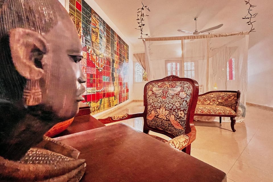 Living room, Decorative detail