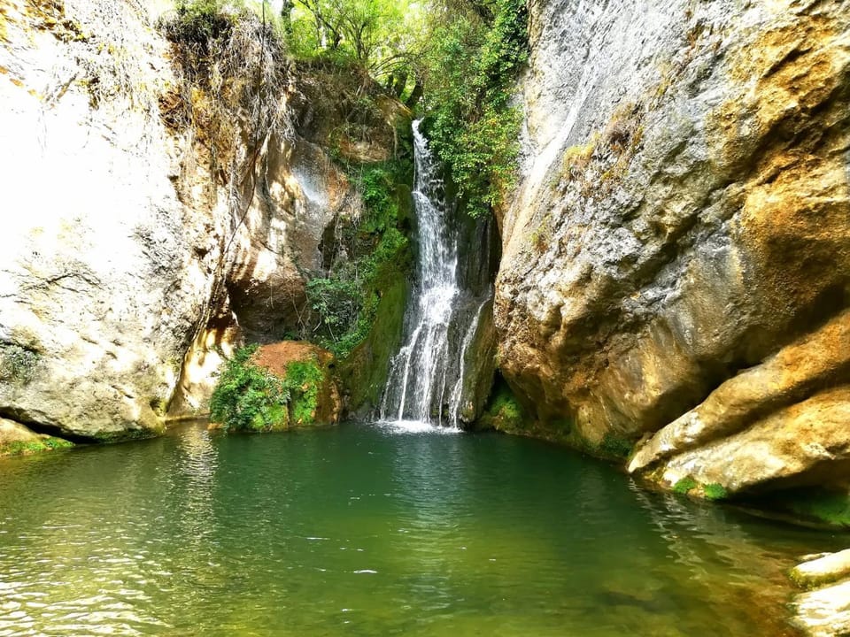 Nearby landmark, Natural landscape