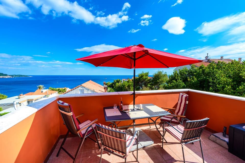 Day, View (from property/room), Balcony/Terrace, Seating area, Sea view