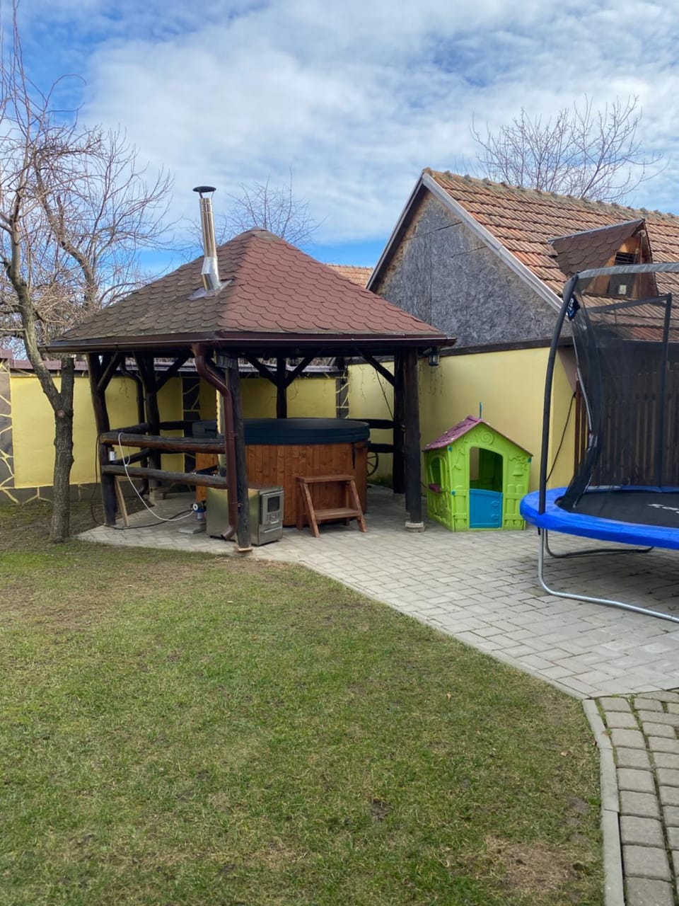 Pensiunea DARMA Bed and Breakfast in Brașov County