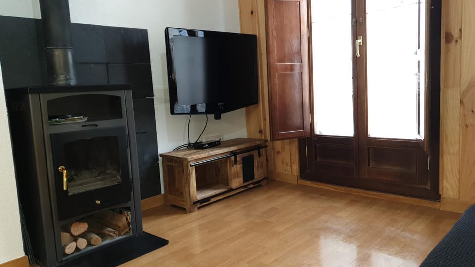 TV and multimedia, flat iron