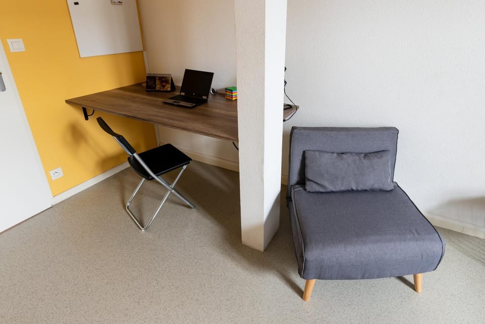 Studio centre ville avec parking privé Apartment in Pays de la Loire