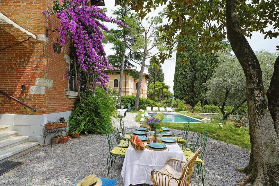 Patio, Garden, Swimming pool