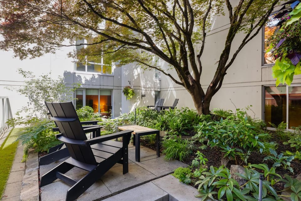 Garden, Inner courtyard view