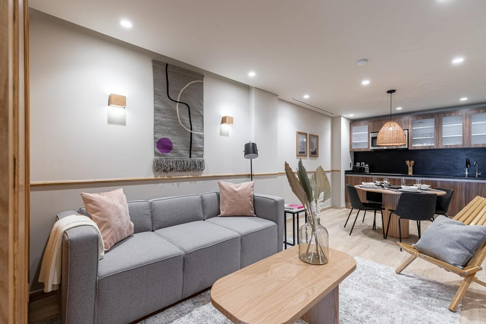 Living room, Seating area