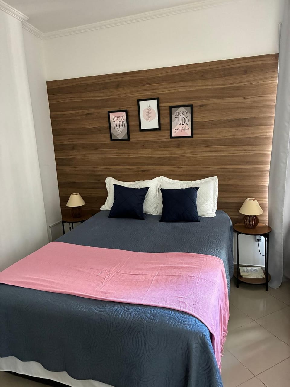 Bed, View (from property/room), Photo of the whole room, Bedroom