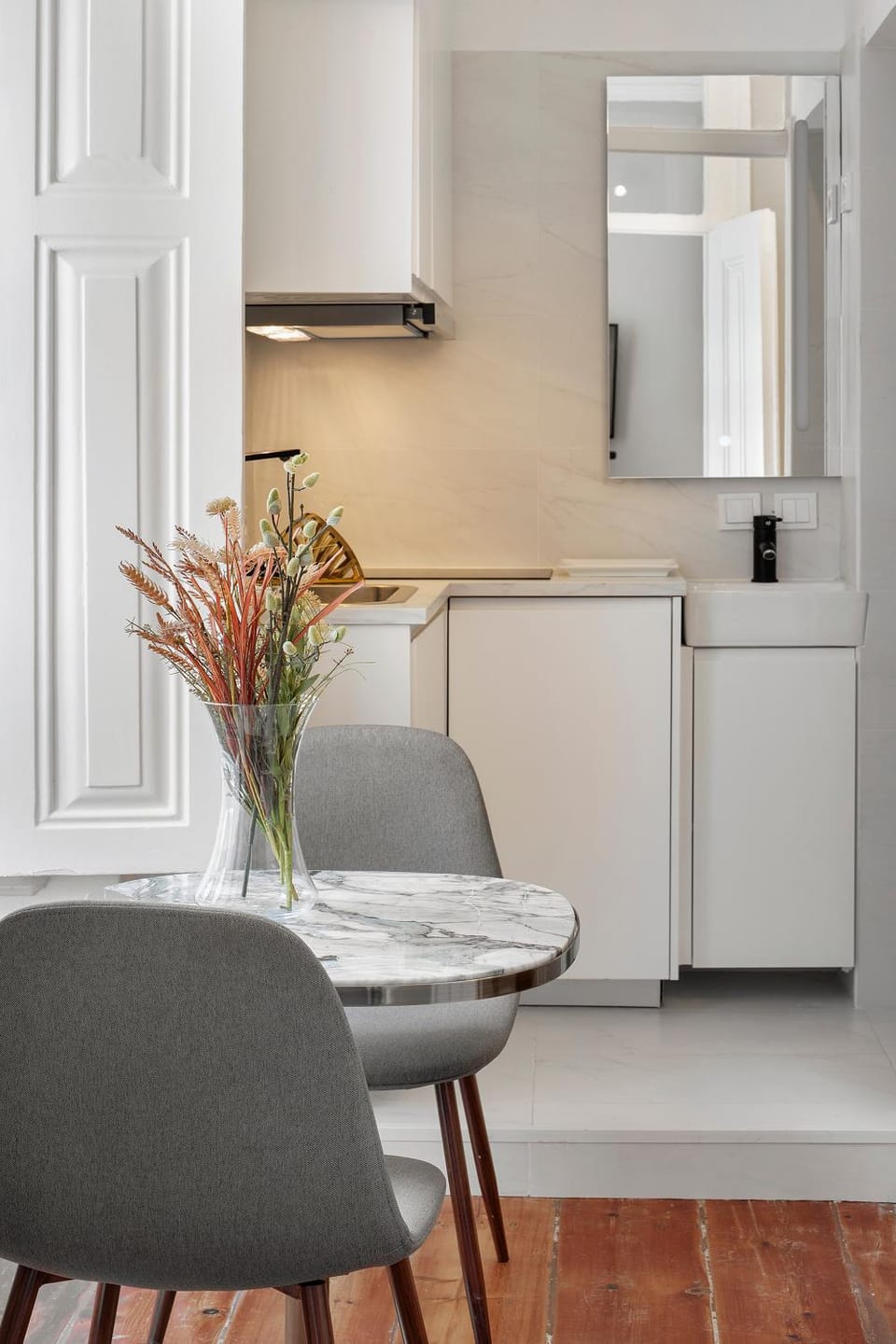 Small Design Studio - Rosa, Bairro Alto Apartment in Lisbon