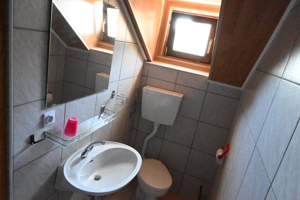 Toilet, Bathroom