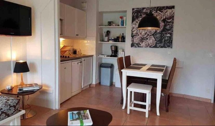 L'Appart de La Baule, piscines , proche mer. Apartment in Pornichet