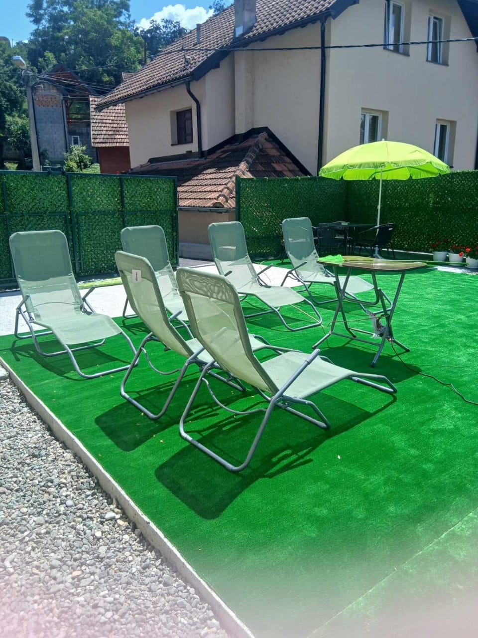 Swimming pool