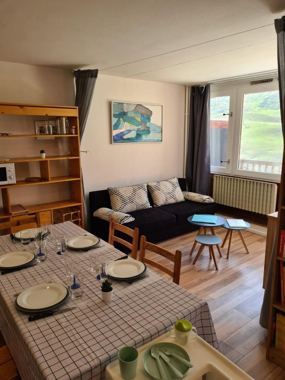 Living room, Dining area