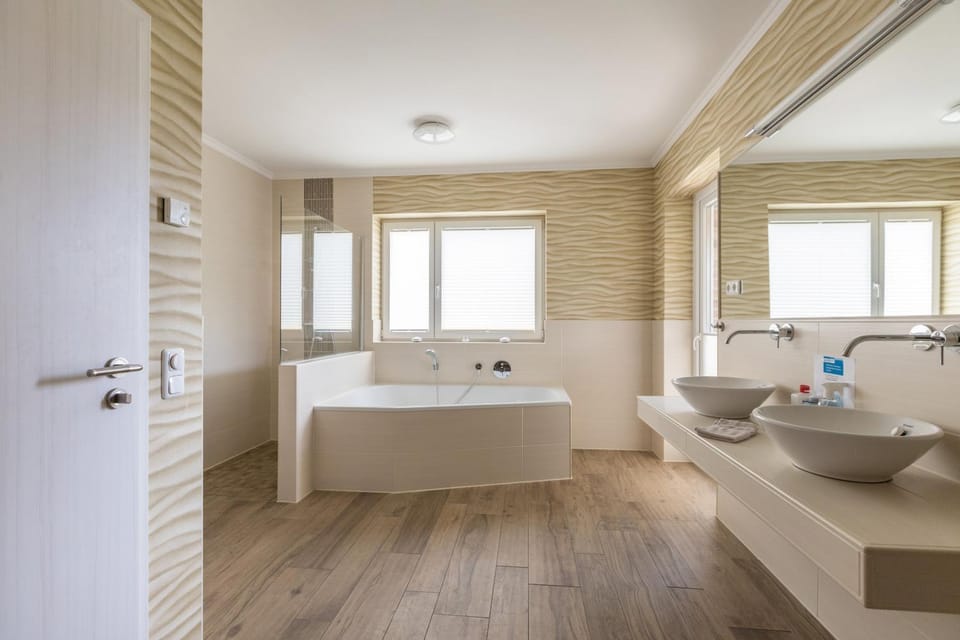 Bathroom, Living room