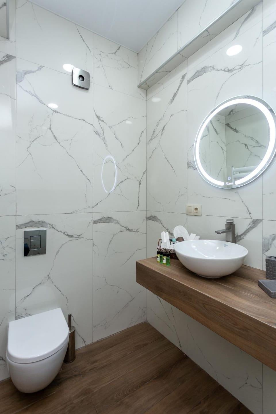Toilet