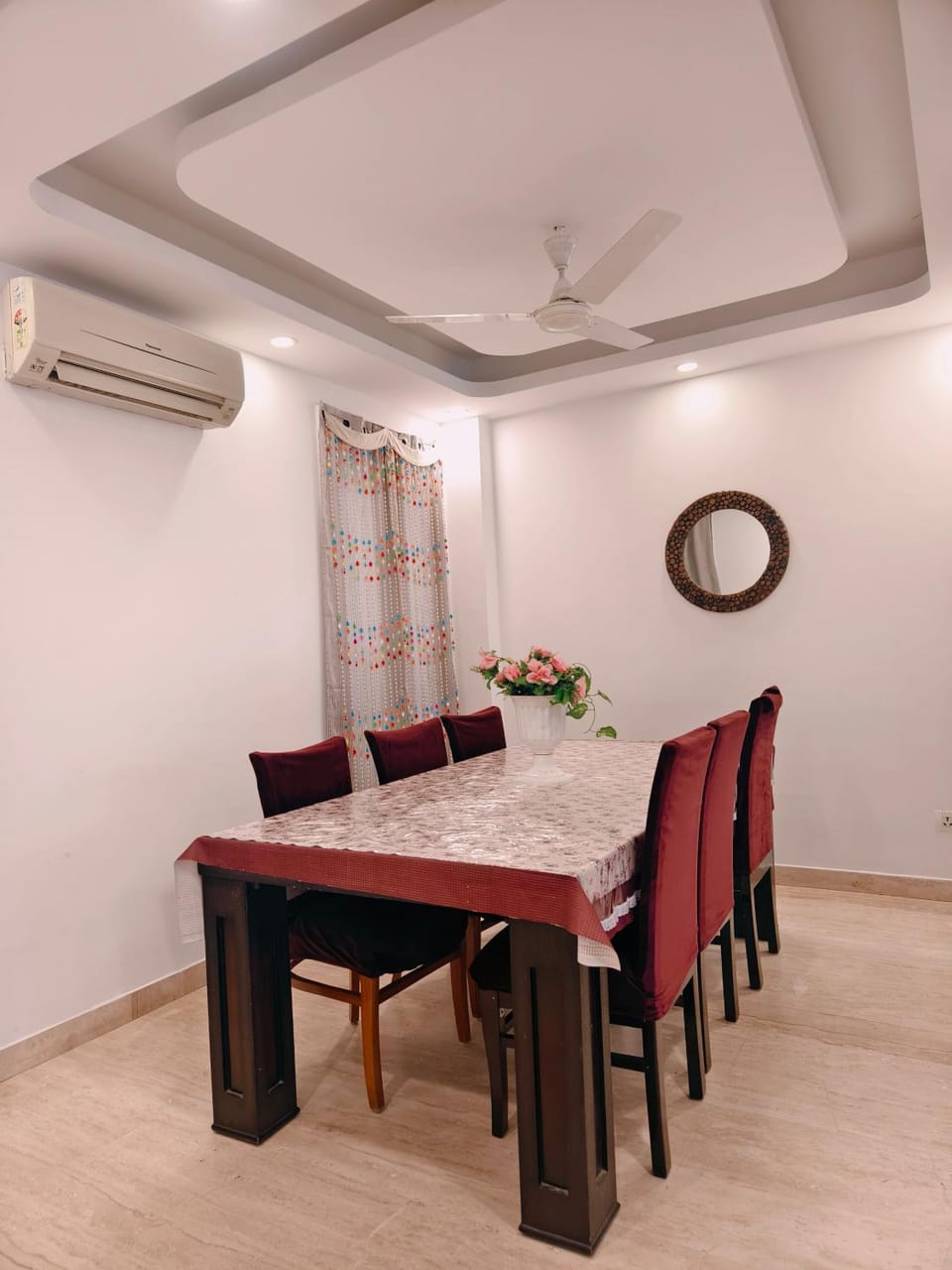 Hostmystay- 3Bhk Terrace! Gk1 M block Apartment in New Delhi