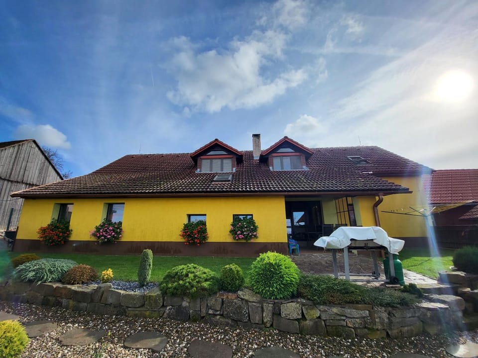 CHALUPA KOTÁR - KLIMA a 7 míst za 1 cenu Villa in Czechia
