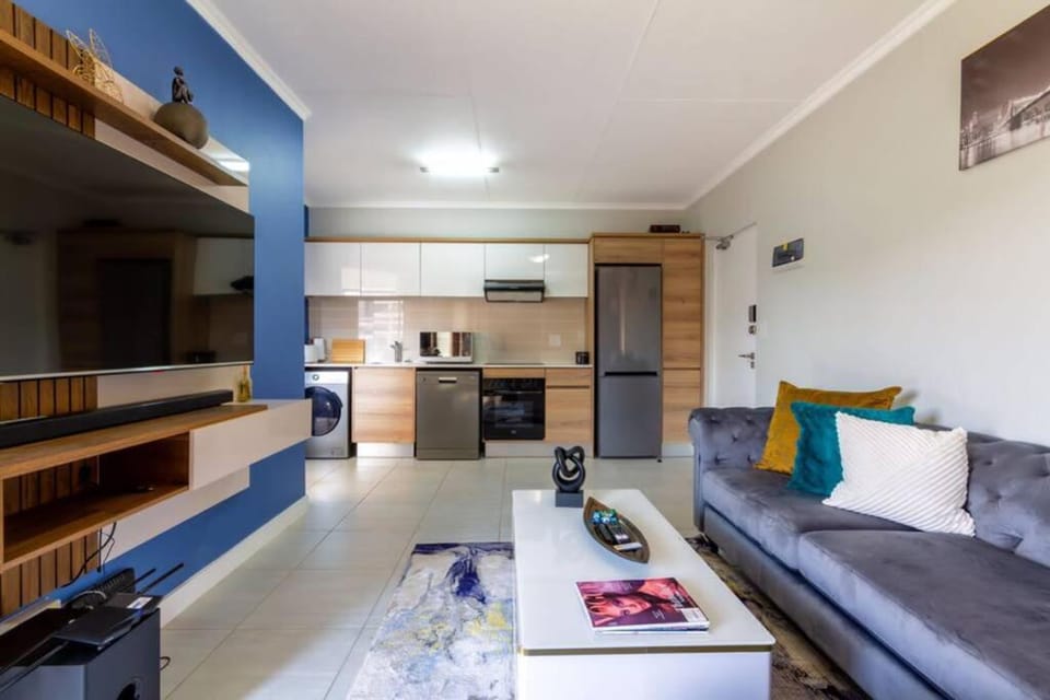 #AlimamaSpaces: The Hakings Luxury Place Apartment in Sandton