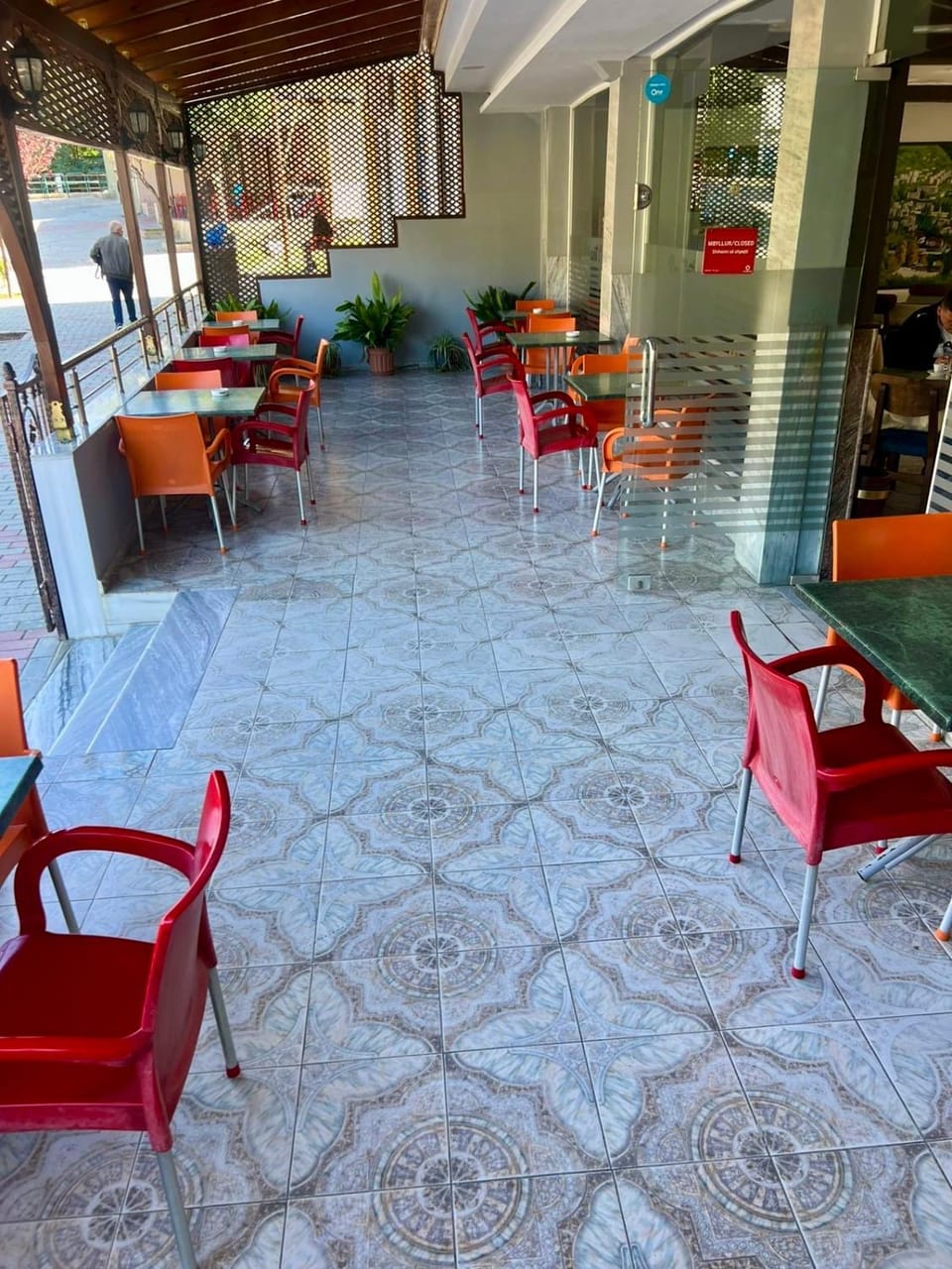 Restaurant/places to eat