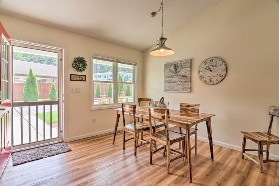 Updated Cottage at Lake Junaluska Golf Course! House in Lake Junaluska