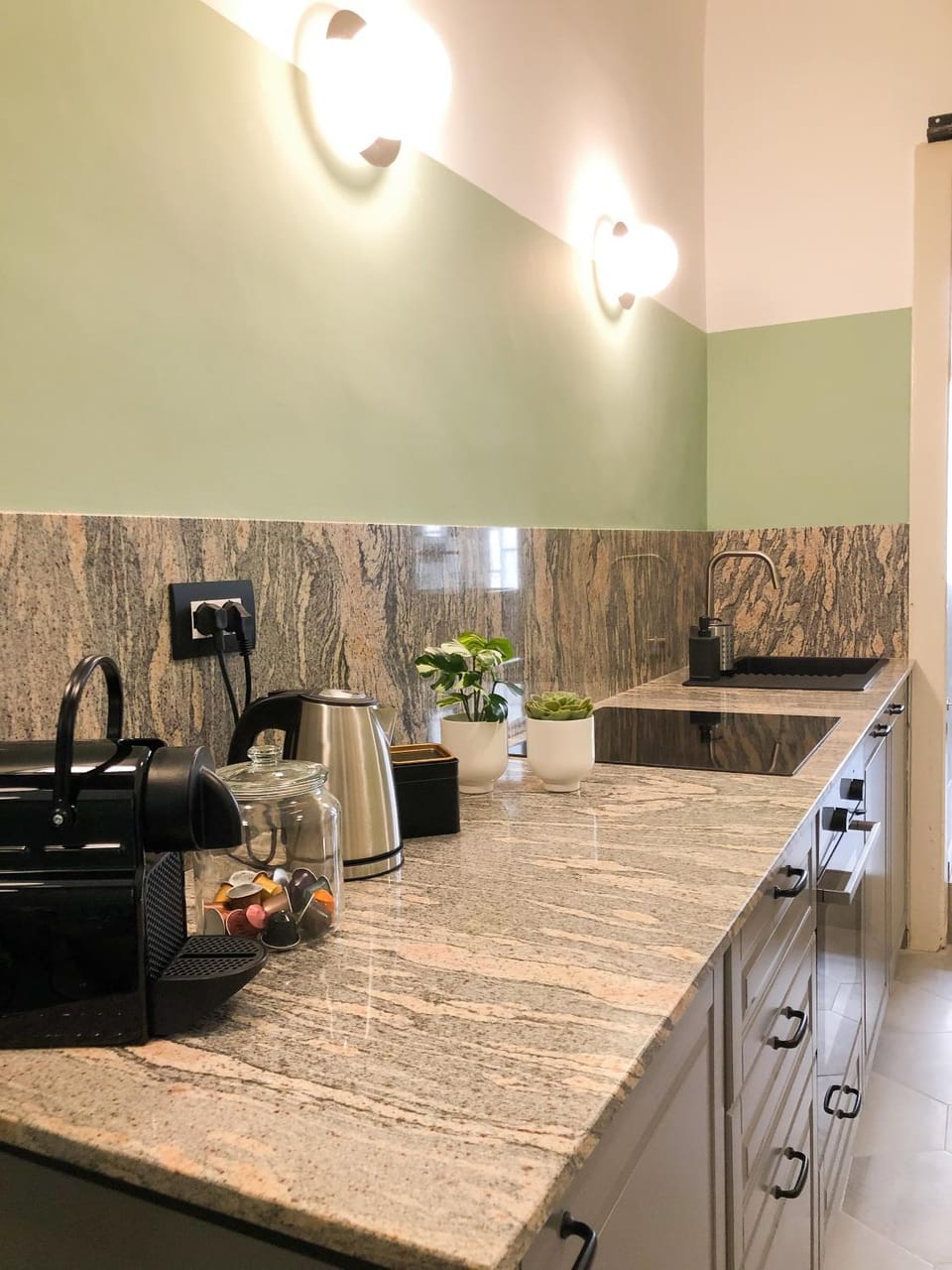 Kitchen or kitchenette