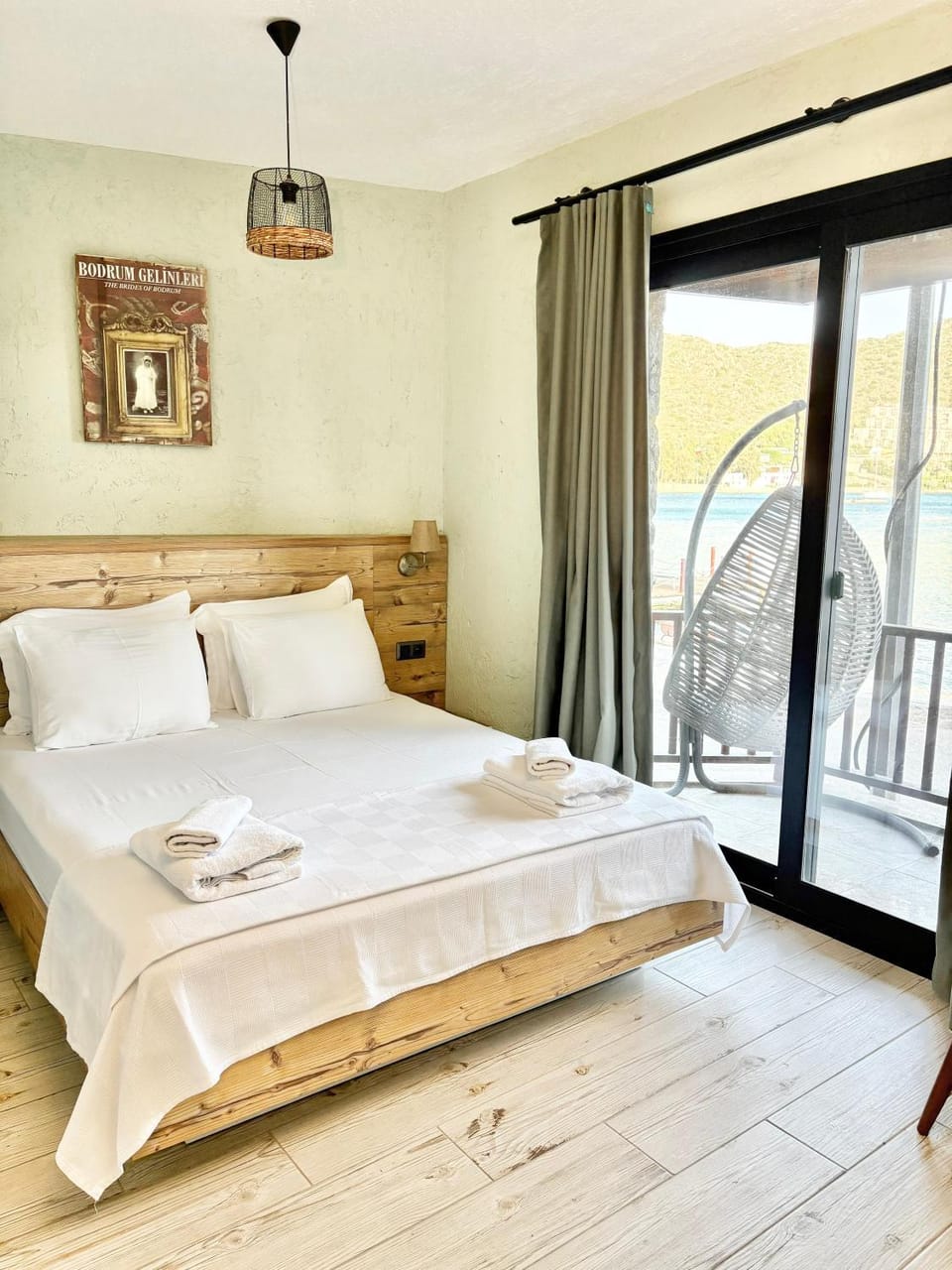 Bed, View (from property/room), Balcony/Terrace, Bedroom